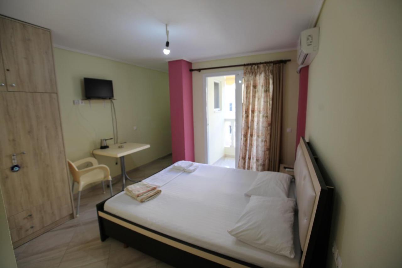 Angjelo Apartments Sarandë 外观 照片