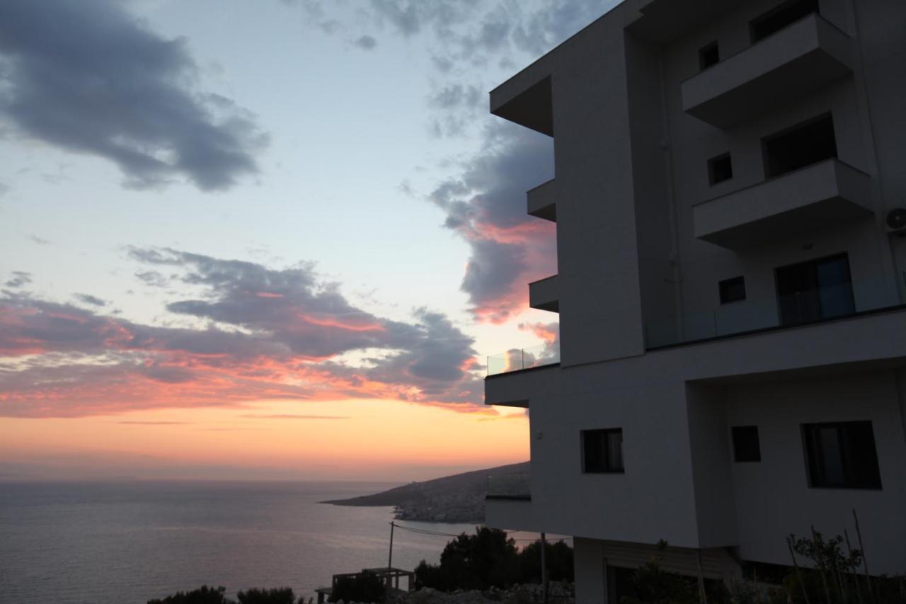 Angjelo Apartments Sarandë 外观 照片