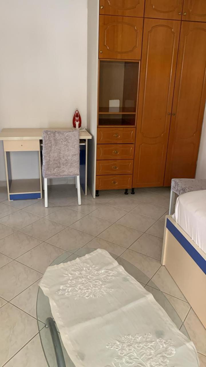 Angjelo Apartments Sarandë 外观 照片
